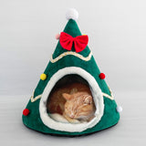 Three-dimensional Sponge Christmas Hat Shaped Pet Bed Nest Warmth Supplies, Small 38x45cm, Medium 45x55cm, Large 55x65cm