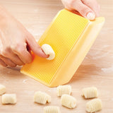 Plastic Pasta Macaroni Board Spaghetti Maker Rolling Pin Mold Kitchen Tool, Spaghetti Maker